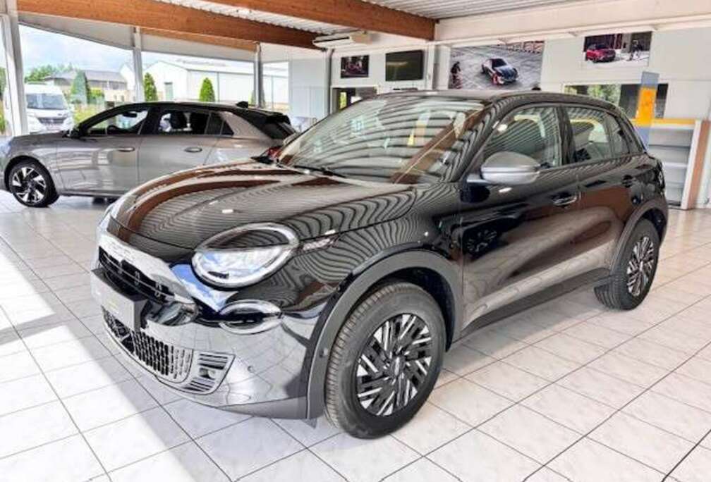 Fiat Hybrid/GPS/Camera/Carplay