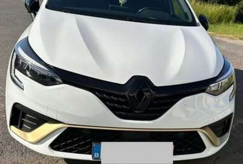Renault Clio Hybrid 1.6i E-TECH Engineered