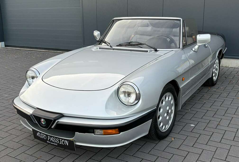 Alfa Romeo Alfa Romeo Spider Etat neuf full ori. Introuvable