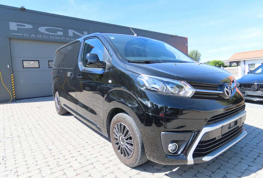 Toyota 2.0 D-4D Medium Comfort (2D) S/S (EU6.3) 16900EUR netto