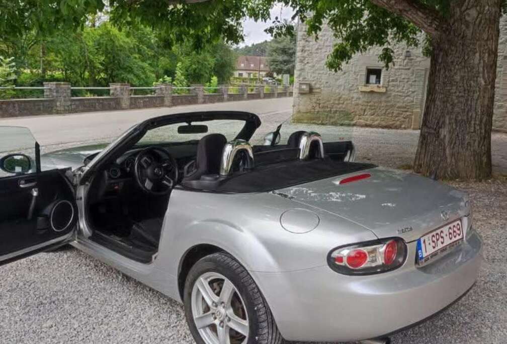 Mazda Roadster Coupé 1.8i 16v Active