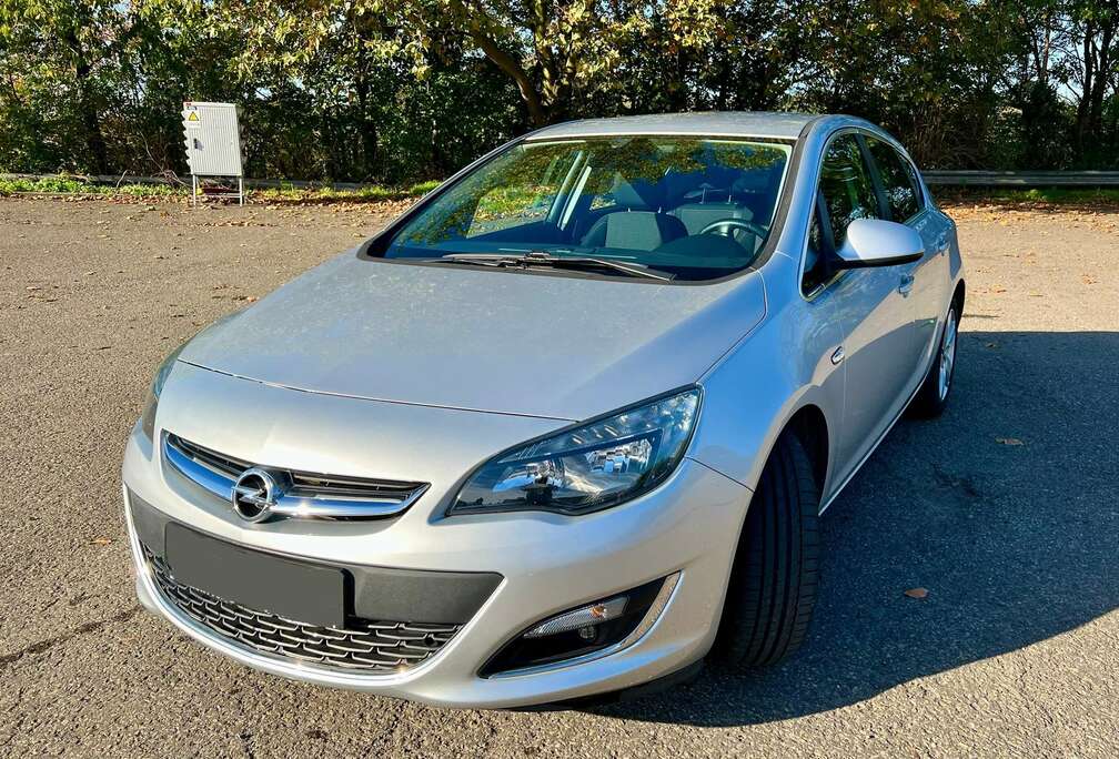 Opel Astra 1.4 Turbo Enjoy