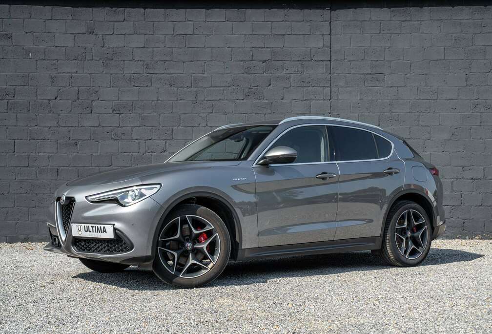 Alfa Romeo 2.0T AWD NAVI/KEYLESS/ACC/LEDER/CAMERA