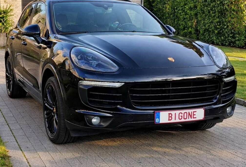 Porsche 3.0i V6 PHEV S Tiptronic (306 kW)