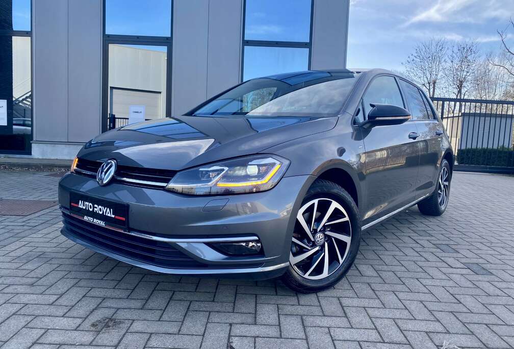 Volkswagen 1,0TSI Jon Led phare Navigation SiegeChauffants