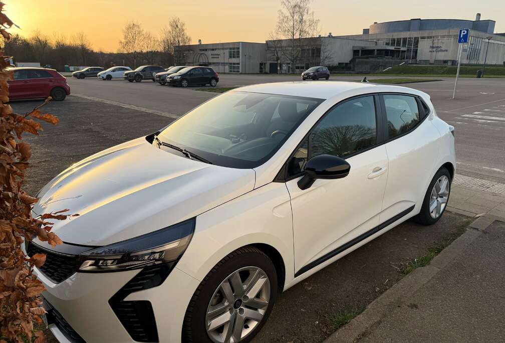 Renault Clio V 1.6 Hybride E-Tech Evolution