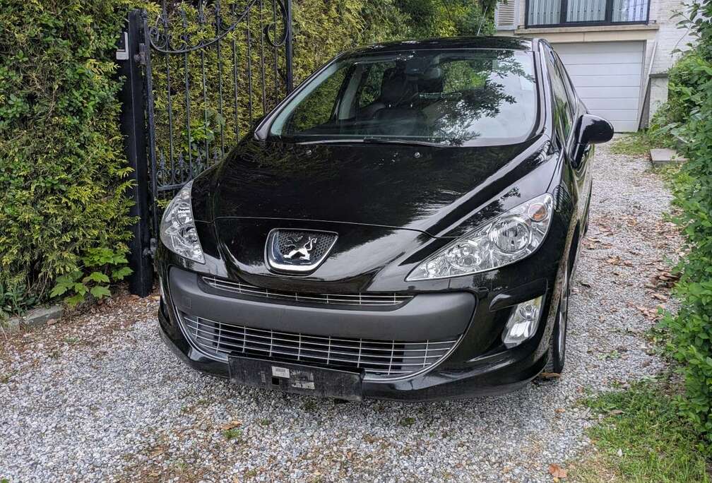 Peugeot 1.6 HDi Black & Silver FAP
