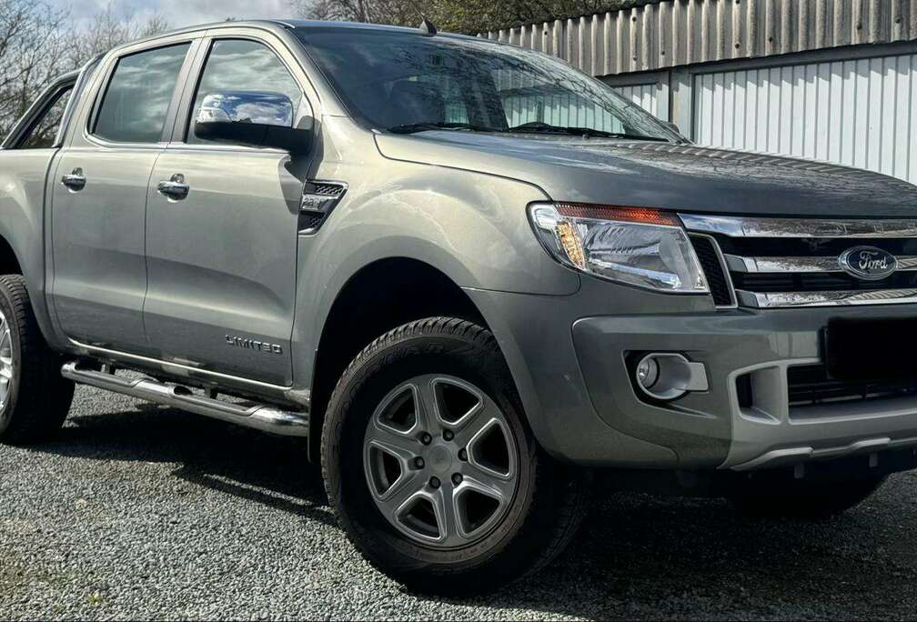 Ford 3.2 TDCi Limited // 2.200 km // état neuf