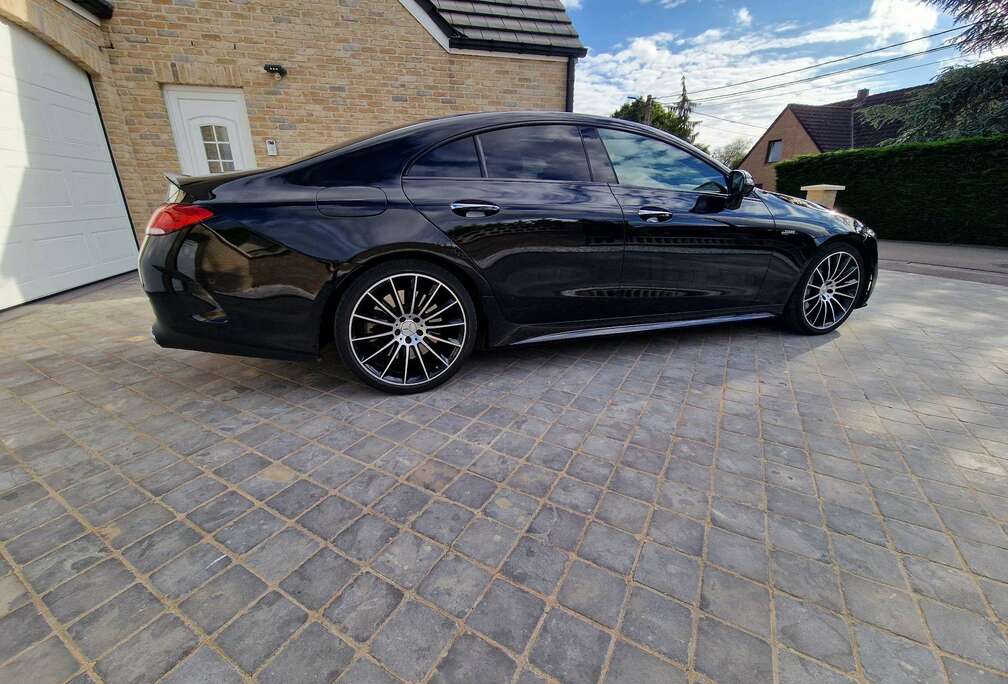 Mercedes-Benz 4-Matic+
