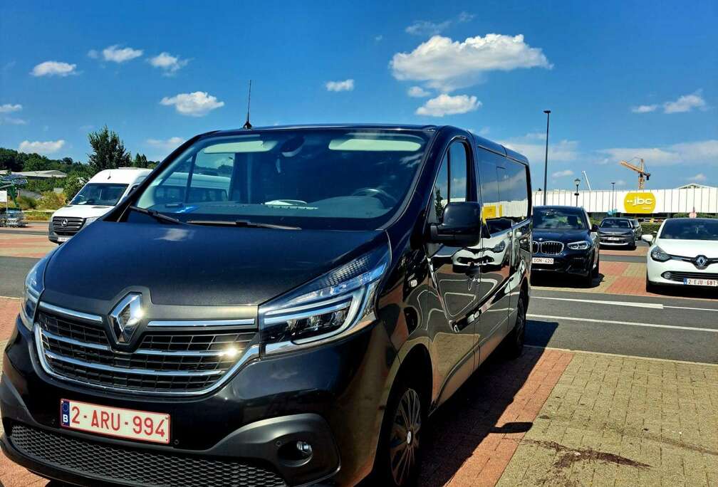 Renault 2.0 dCi 29 L2H1 Grand Confort EDC