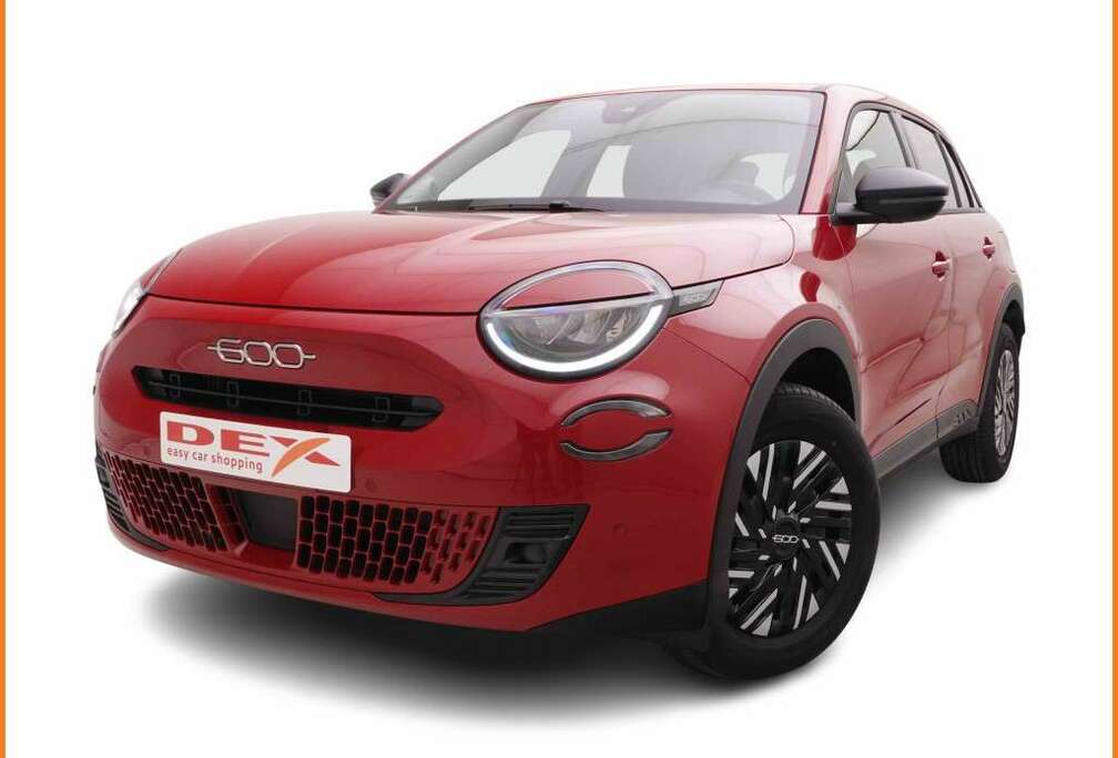 Fiat 1.2T Hybrid DCT Lounge + GPS + Keyless + Cam + Winter Pack