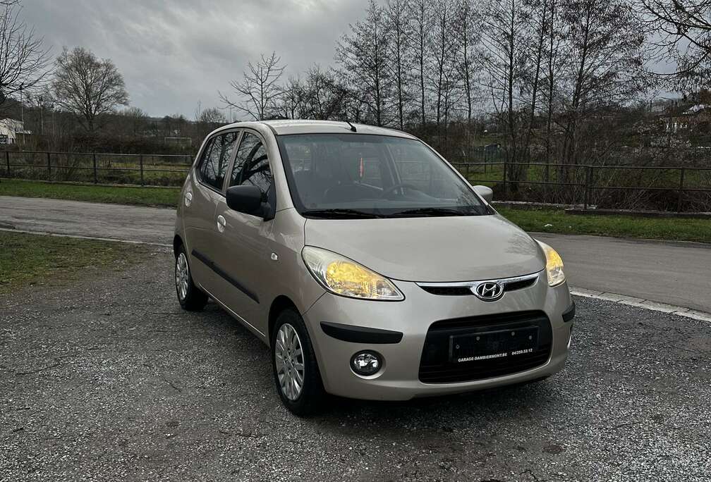 Hyundai 1.1i Lounge / Boite Automatique