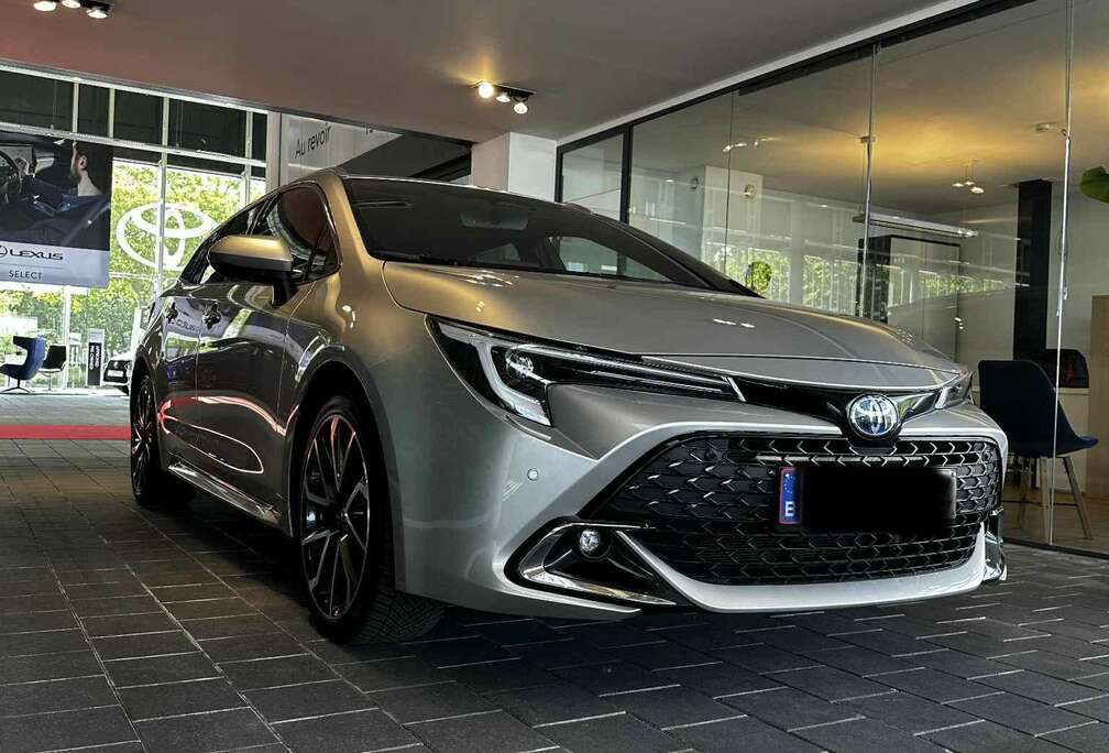 Toyota TS Hybrid 2.0 Style e-CVT