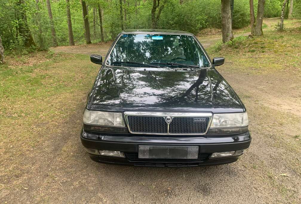Lancia 2000cc v16 turbo 201pk