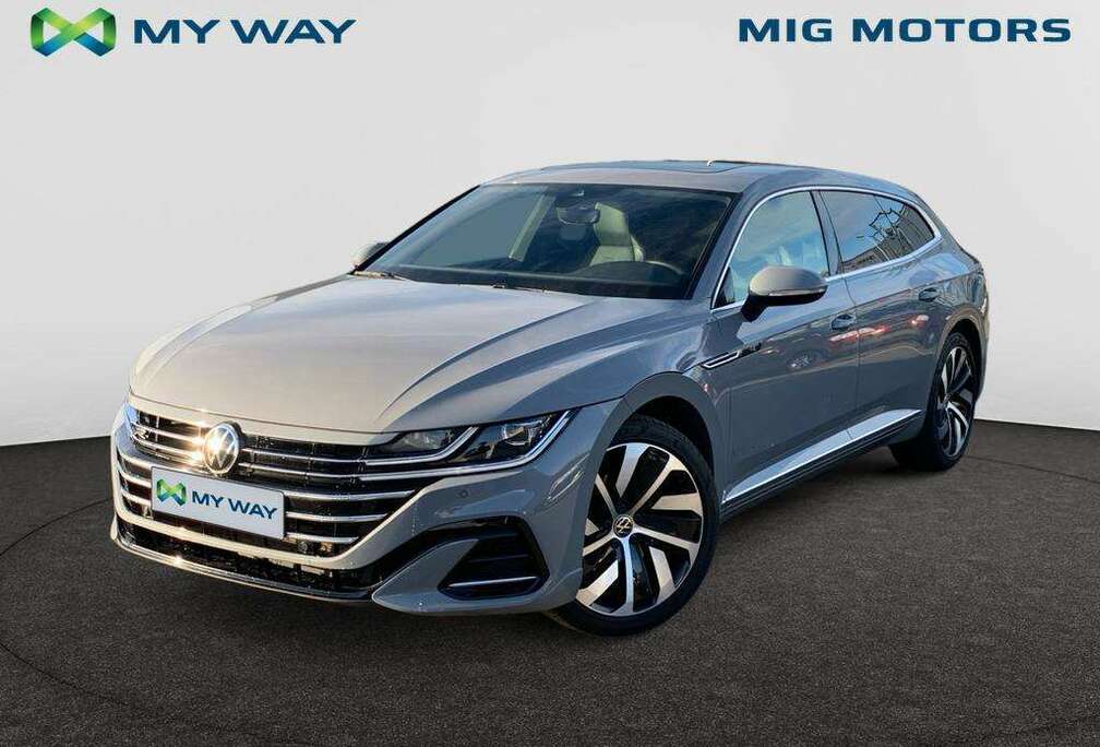 Volkswagen R-Line Business Premium 1.4 TSI (156pk) AUTOMAAT /// Achteruitrijcamera /// Panoramadak /// Elektrische koffer /// Zetel