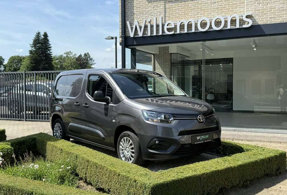 Toyota L1 Cargo 1.2 Turbo 110PK *3-Zit*Camera*Apple Ca...