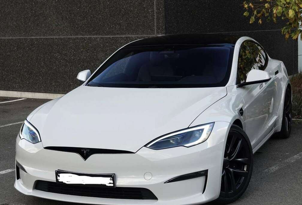 Tesla 100 kWh Dual Motor Long Range