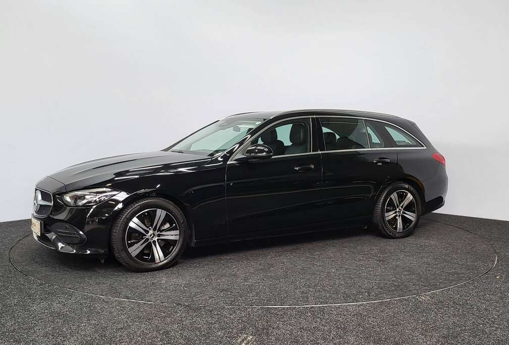Mercedes-Benz 200 d | 2025 | 43.028 km | Cruise | Led | Navi | CarPlay | Camera | DAB | Automatische Airco