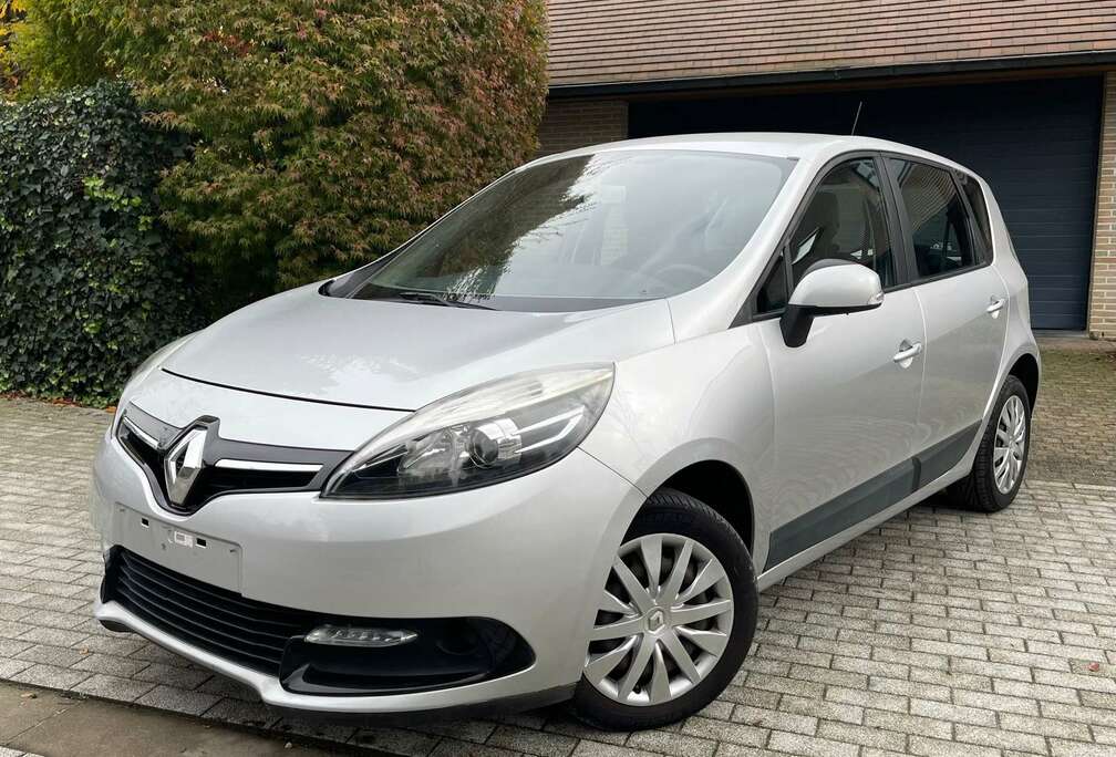 Renault TRÈS BELLE SCÈNIC // 1.6 ESSENCE // 143.000 KM