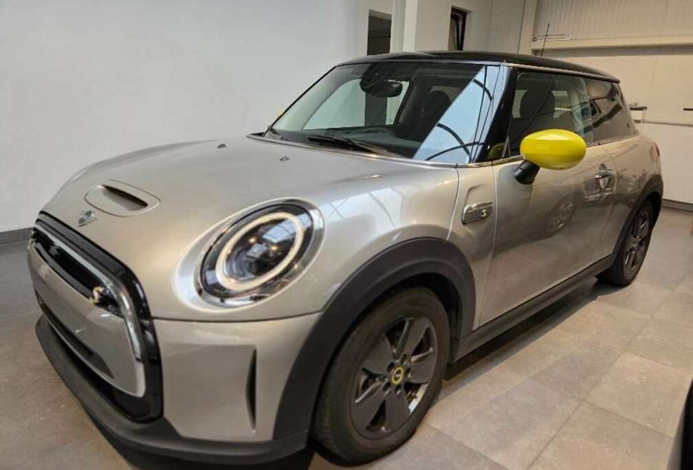 MINI Mini Cooper SE essential trim
