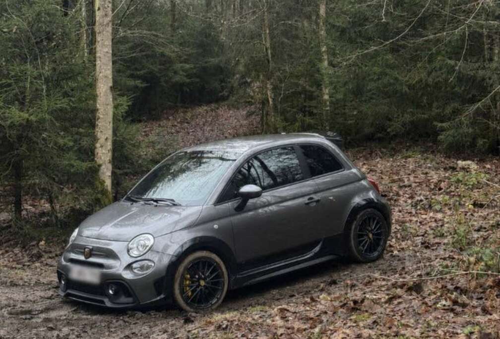 Abarth 2022 Abarth 695 1.4 Turbo Tributo 131 Rally