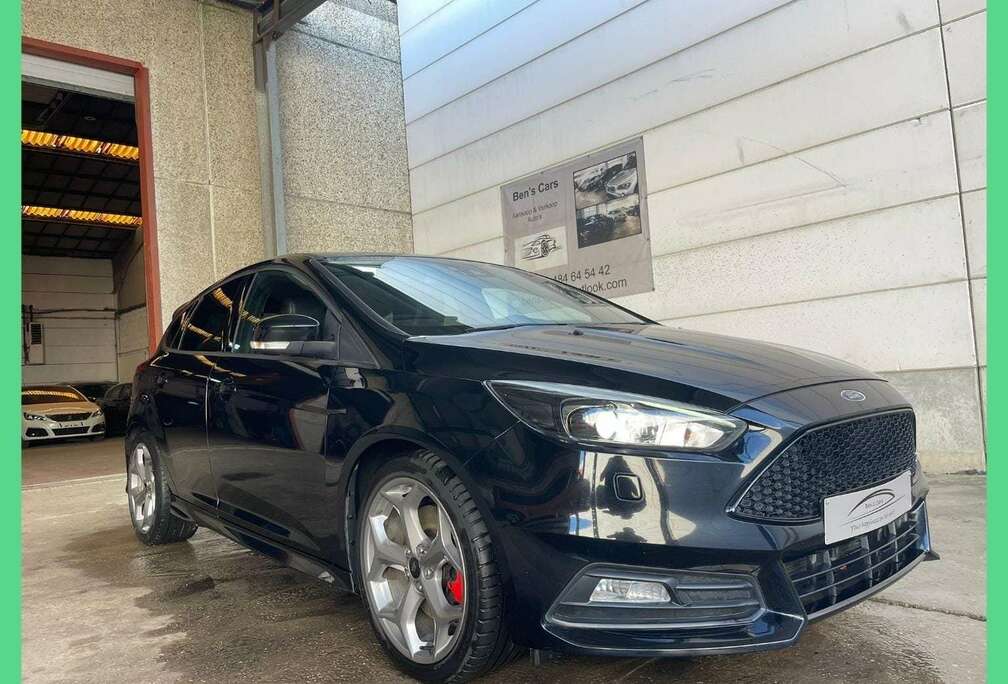 Ford ST 2.0T Milltek 250PK * Xenon/GPS *