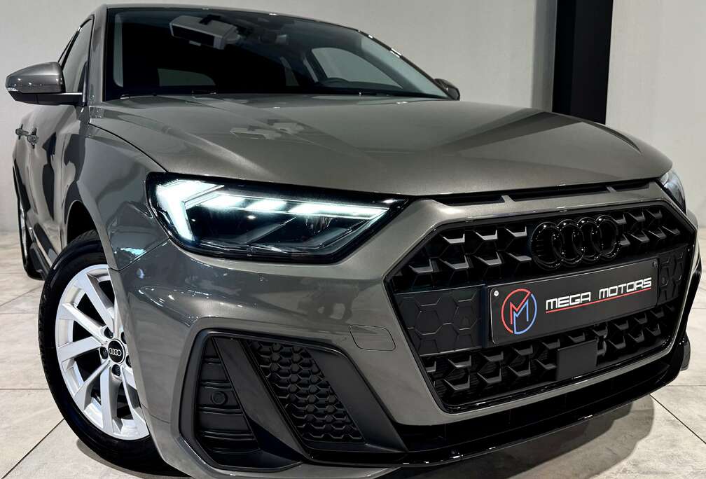 Audi 1.0i TFSi 95CV S-LiNE\