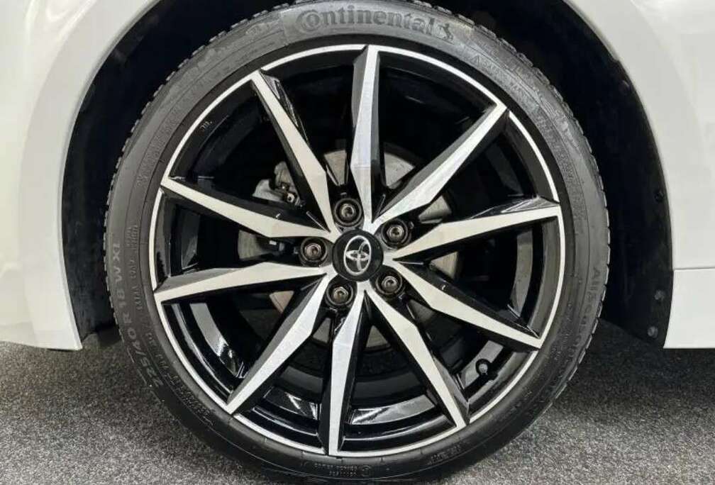 Toyota 1.8 Hybrid Touring Sports GR Sport