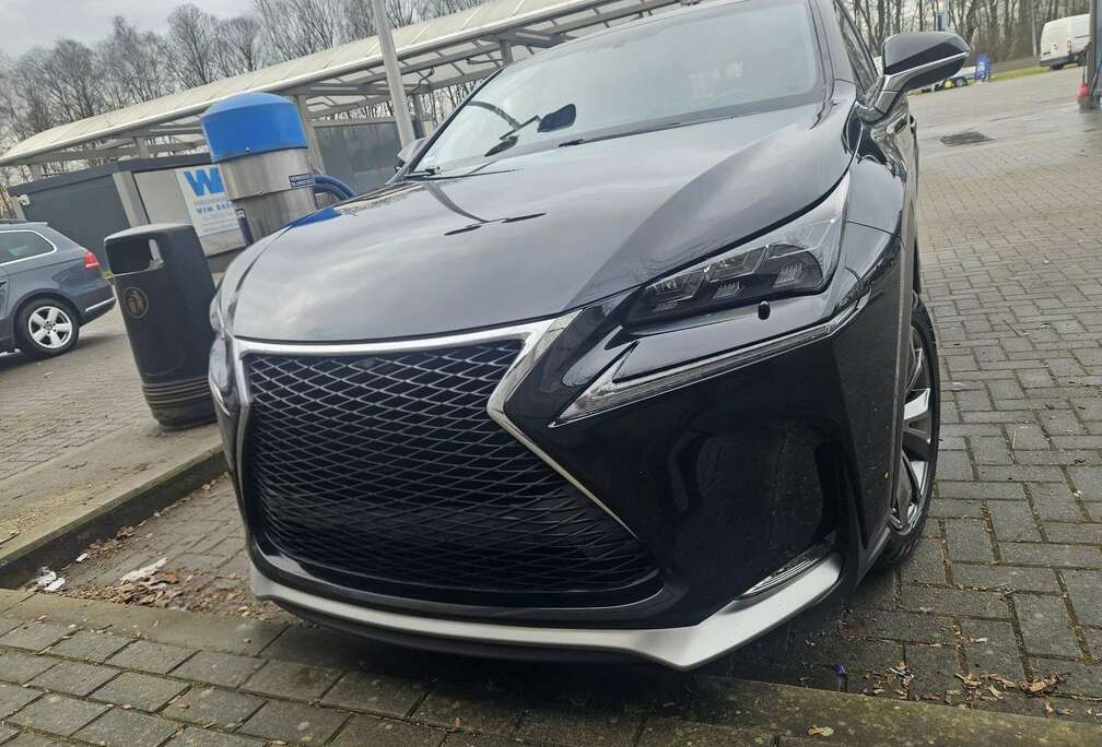 Lexus E-FOUR F Sport