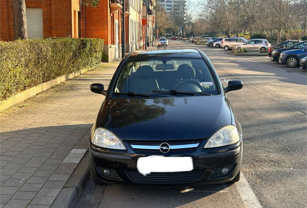 Opel 1.2i XE 16v Essentia