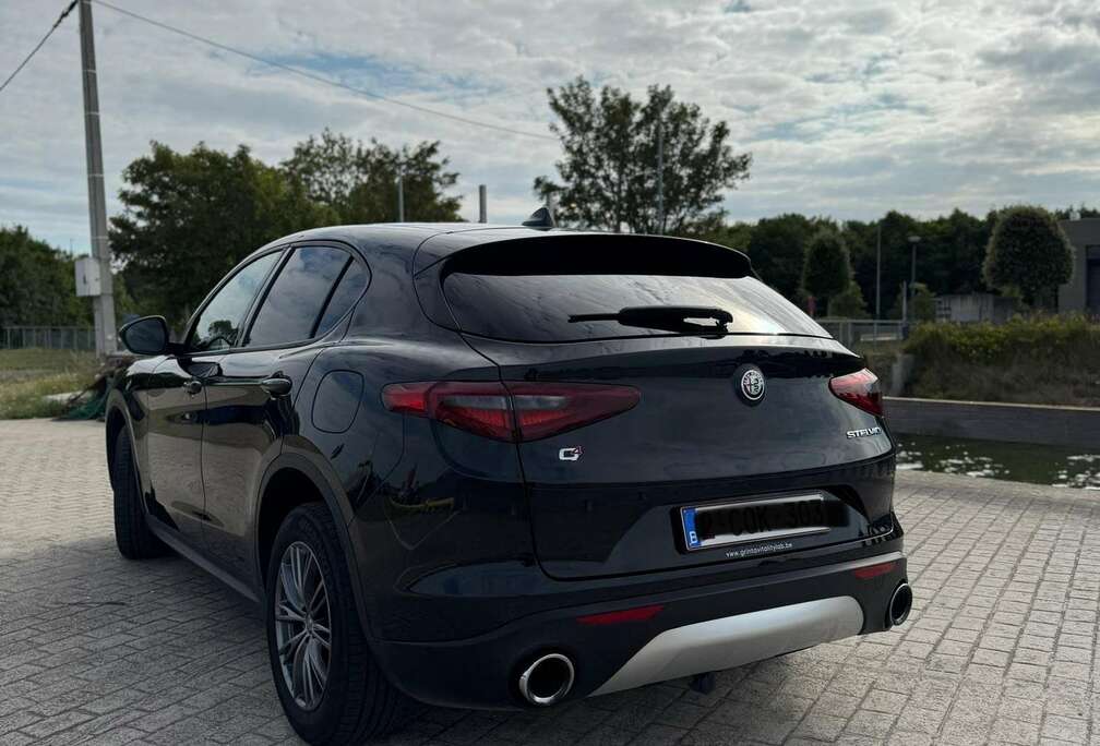 Alfa Romeo 2.0 T AWD Super (EU6d-TEMP)