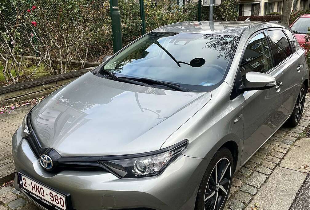 Toyota 1.8 VVT-i Hybrid Automatik Executive