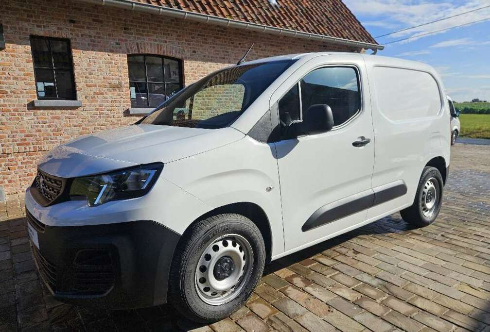 Peugeot 1.2 BENZINE AIRCO CRUISE PDC 9876 EX BTW