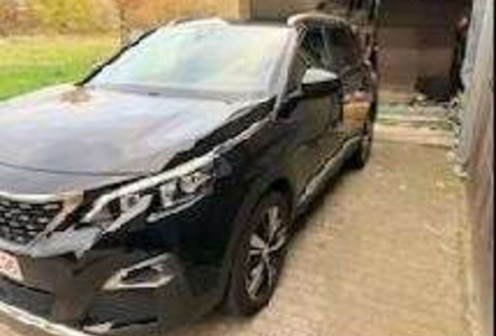 Peugeot PureTech 130 EAT8 Stop & Start Crossway