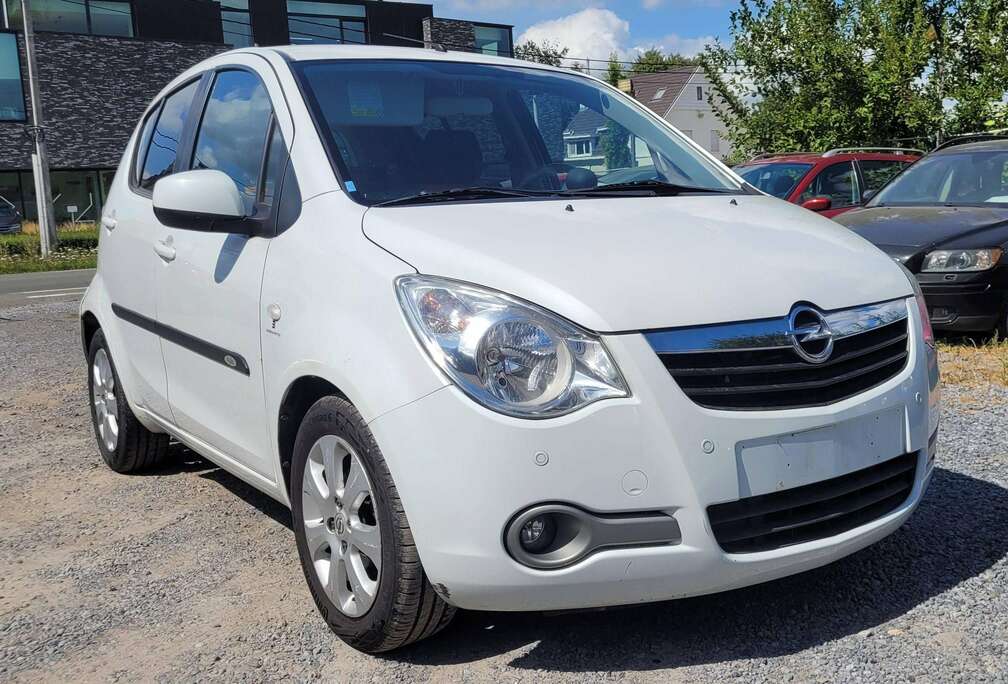 Opel 1.2i 92000km AIRCO PDC 1ste EIGENAAR 2010
