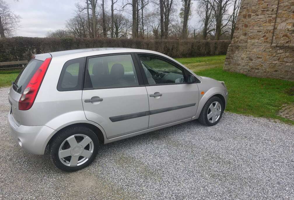 Ford 1.4 TDCi Fun Prête à immatriculé