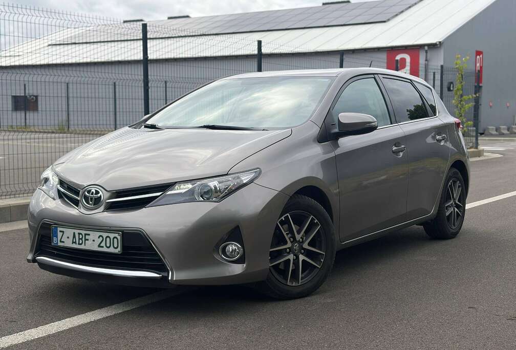 Toyota Auris 1.6i * 1er propriétaire * Superbe état * 0492/43.69.59