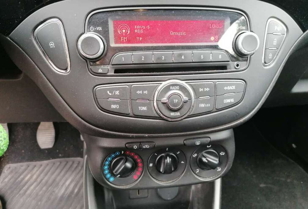 Opel Corsa 1.2i Cosmo