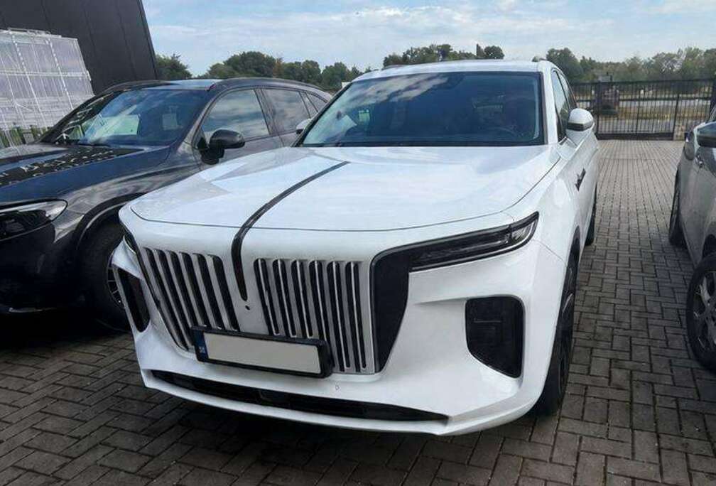 Hongqi E-HS9 120 kWh President Long Range