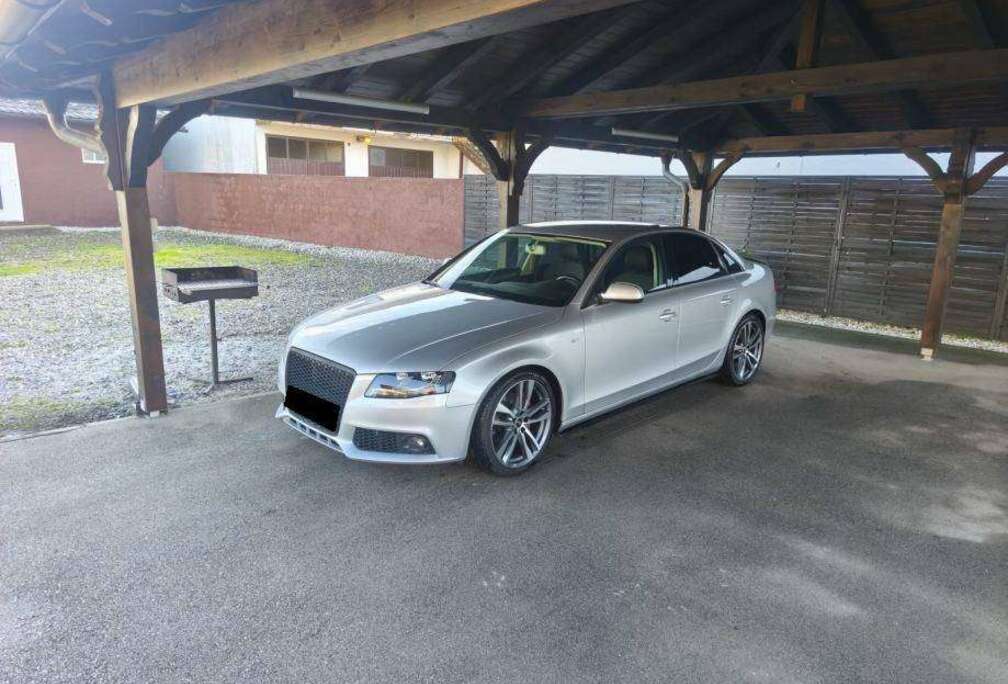 Audi A4 3.2i V6 FSI S line Multitronic