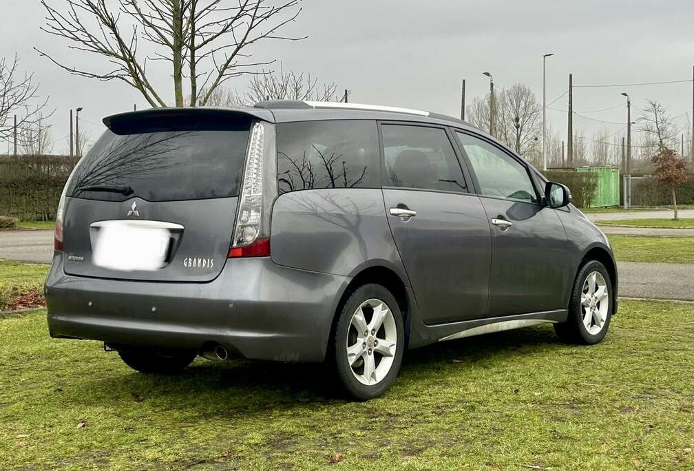 Mitsubishi 2.0 DI-D 7-Sitzer Intense