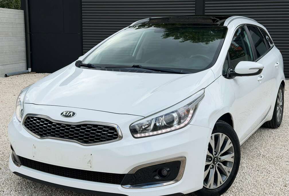 Kia Cee\'d SW 1.6 CRDi ° TOIT PANO ° NAVI ° CLIM ° JANTES ° EURO 6B