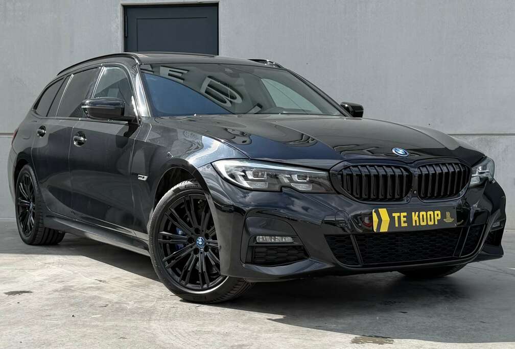 BMW PHEV*M-Pack*Pano*Camera 360°*Trekhaak*Live cockpit professional*Driving Assistant*Carplay*Memory