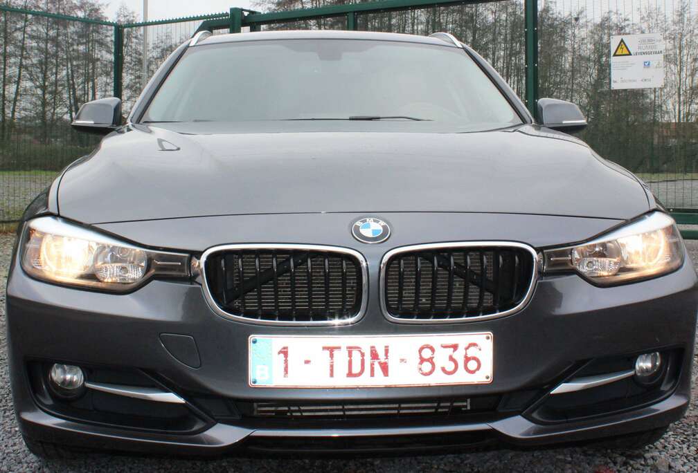 BMW 318d+Touring+Sport+Line