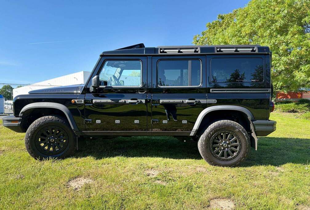 Station Wagon BLACK EDITION