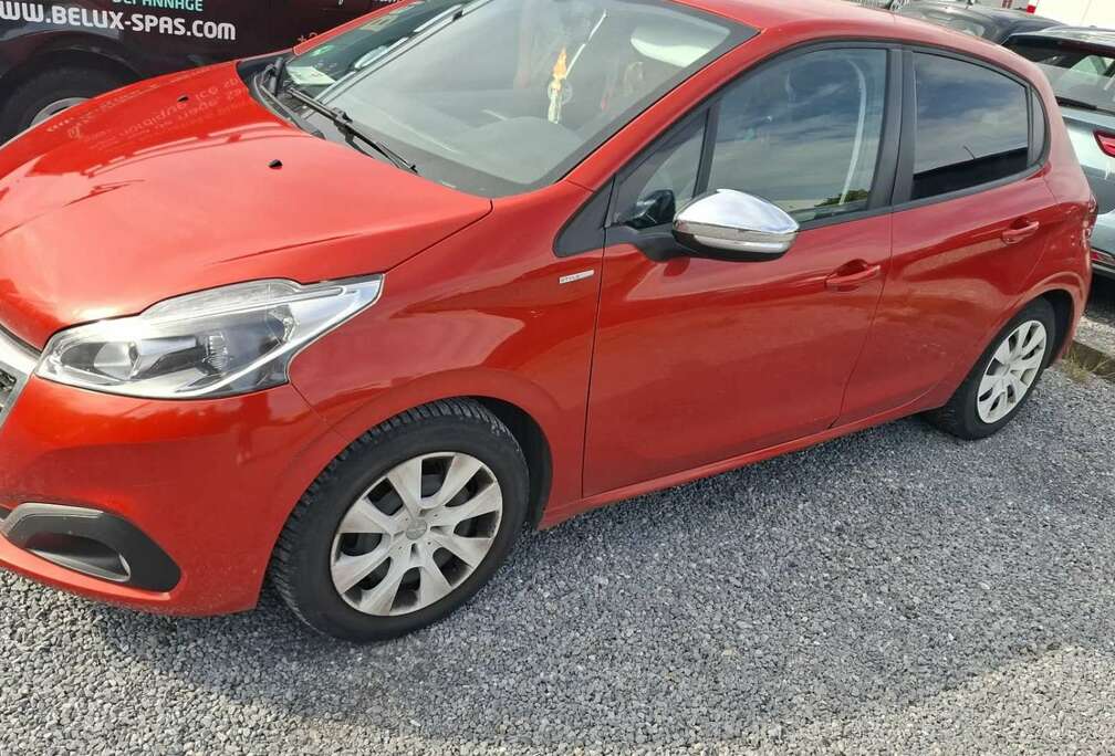 Peugeot 1.6 BlueHDi Style