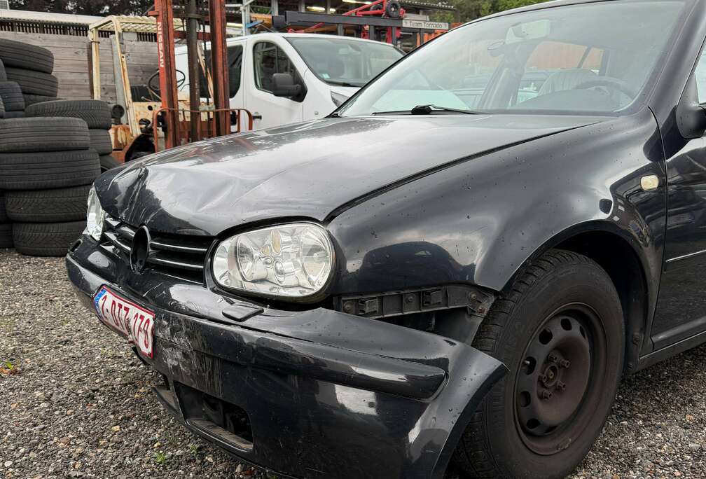Volkswagen 1.9 SDi Base - BESCHADIGD - €500 MEENEEMPRIJS