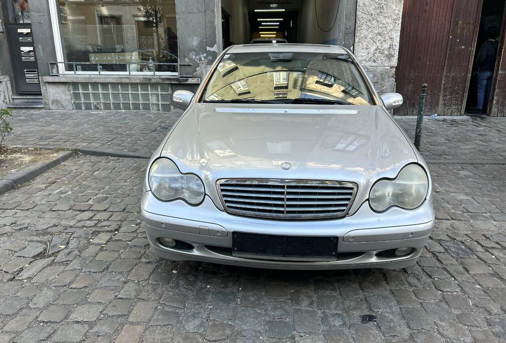 Mercedes-Benz Kompressor Avantgarde uniquement l’export