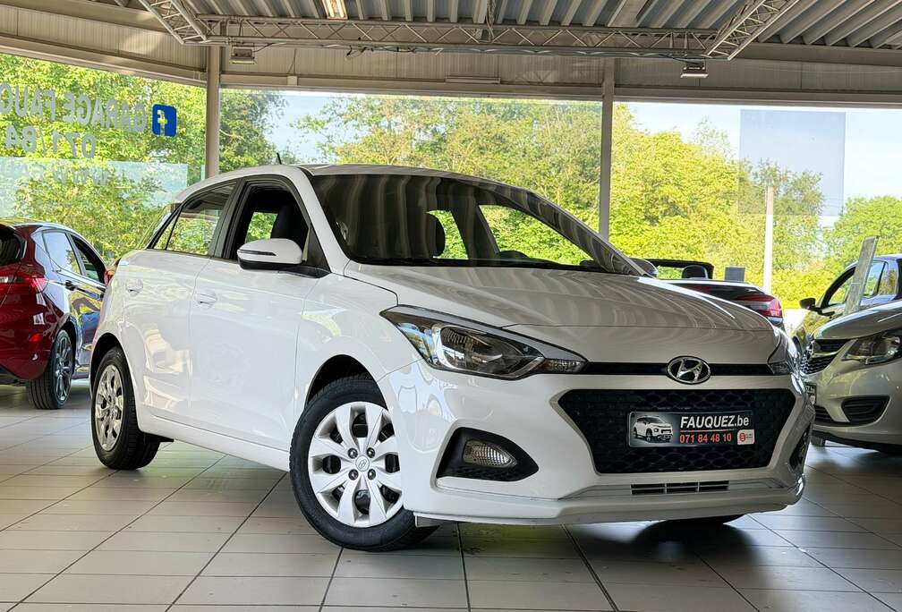 Hyundai 1.2i / 17.000 kms seulement / Clim - Apple CarPlay - Caméra de recul / Garantie 12 mois