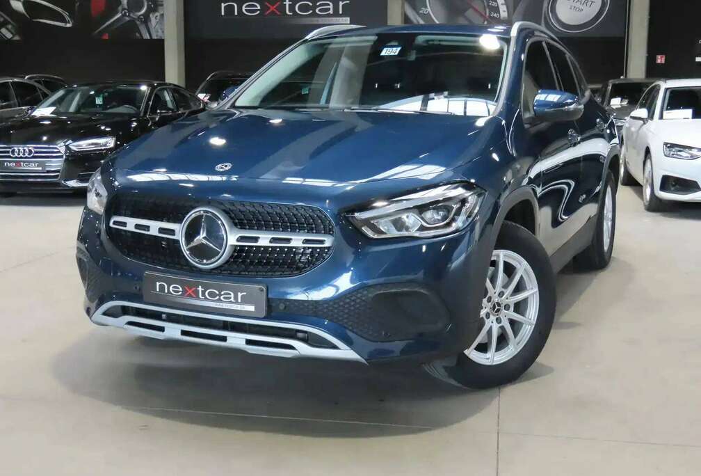 Mercedes-Benz d 8GTRONIC TISSU CUIR-LED-NAVI-CAMERA-PARK ASSIST